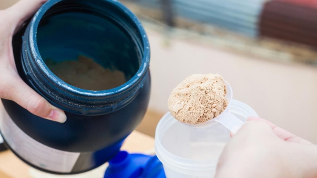 Wie viel Protein sollte ich bei der Keto-Diät zu mir nehmen?